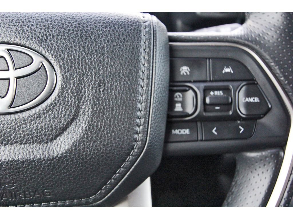Used 2025 Toyota 4Runner TRD Off-Road Premium AWD/4WD image 20