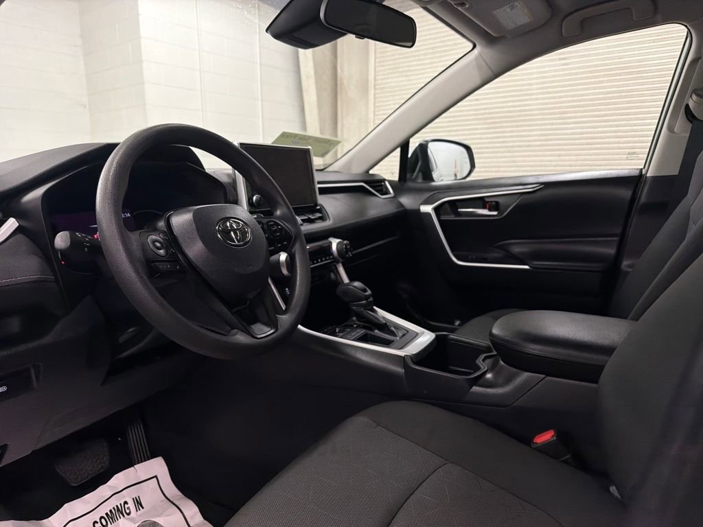 Used 2023 Toyota RAV4 XLE image 10