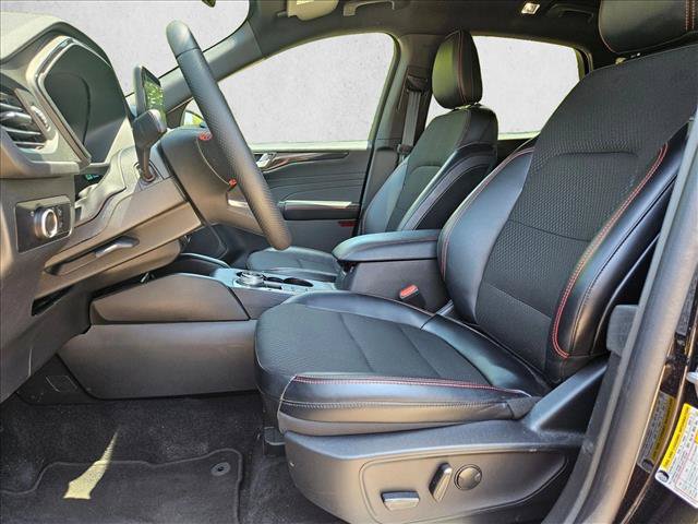 Certified 2025 Ford Escape ST-Line FWD image 15