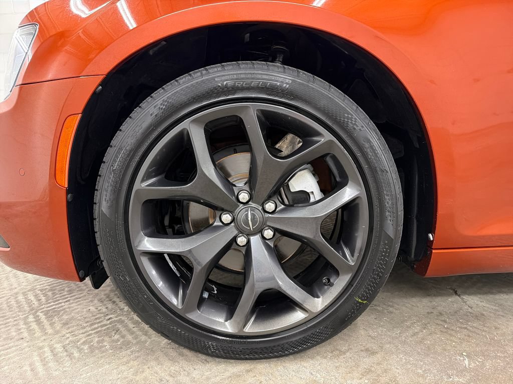 Used 2021 Chrysler 300 S RWD image 13