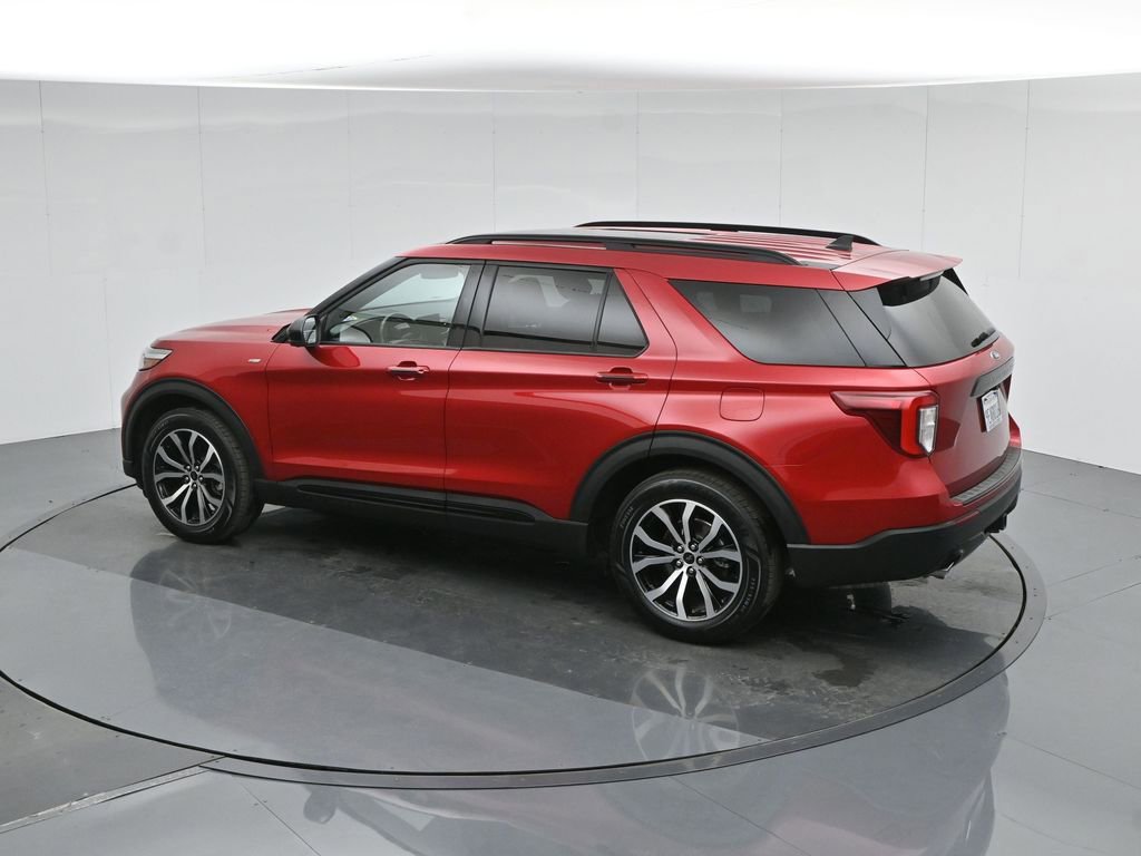 Certified 2022 Ford Explorer ST-Line w/ Class IV Trailer Tow Package image 47