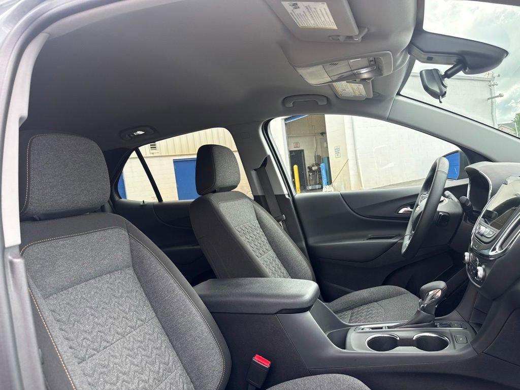 Used 2024 Chevrolet Equinox LT AWD/4WD image 30