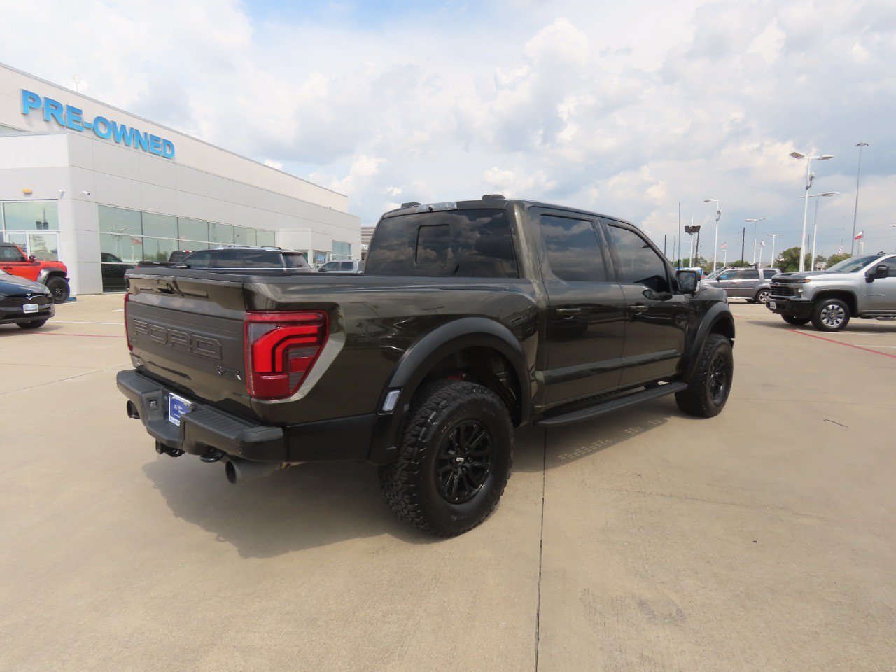 Certified 2025 Ford F150 Raptor AWD/4WD image 9