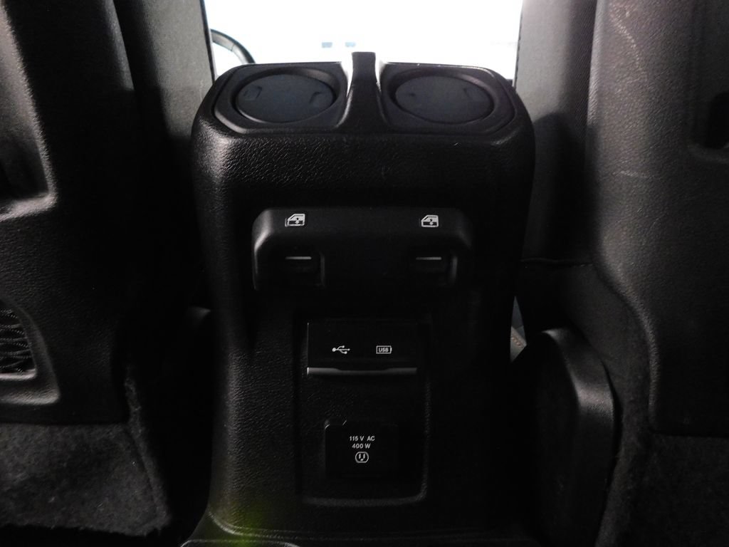 Used 2020 Jeep Gladiator Rubicon w/ Uconnect 4C Nav & Sound Group AWD/4WD image 36