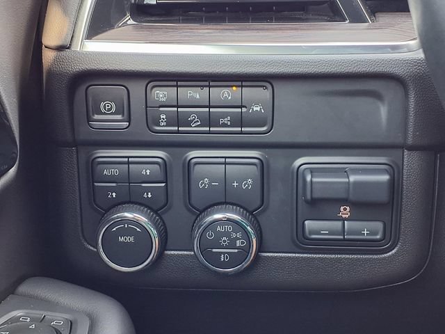 Used 2025 Chevrolet Tahoe LT w/ Comfort Package AWD/4WD image 21
