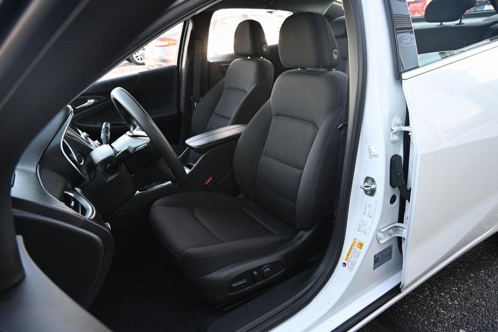 Used 2024 Chevrolet Malibu LT image 20