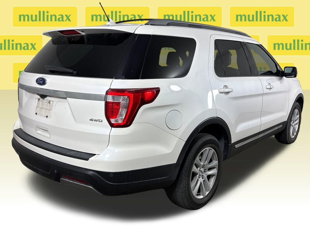 Certified 2019 Ford Explorer XLT w/ Equipment Group 202A AWD/4WD image 6