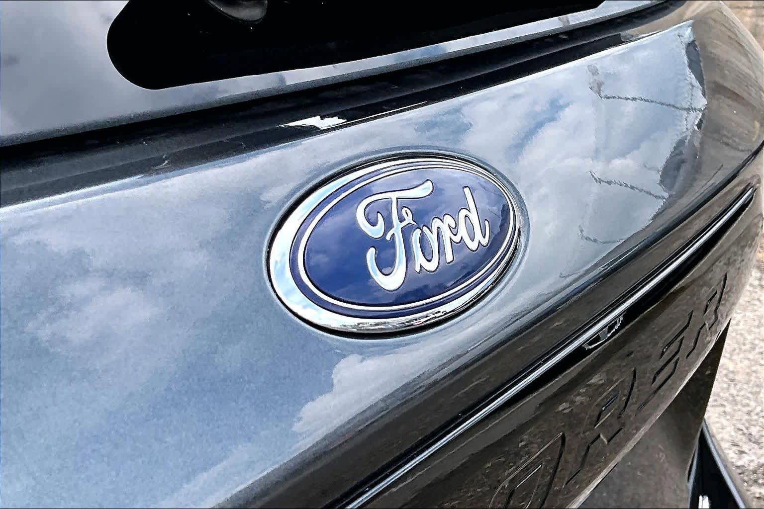 Certified 2020 Ford Explorer ST w/ ST Street Pack AWD/4WD image 31