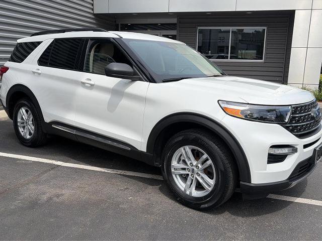 Certified 2023 Ford Explorer XLT w/ Equipment Group 202A AWD/4WD image 8