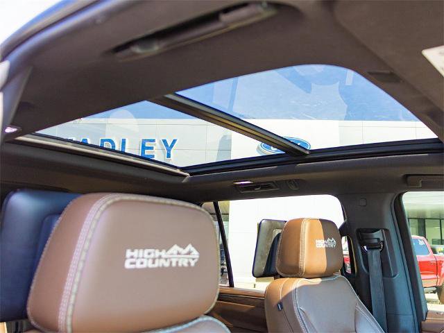 Used 2021 Chevrolet Suburban High Country image 16