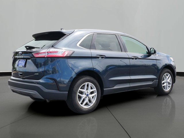 Certified 2022 Ford Edge SEL w/ Convenience Package AWD/4WD image 3