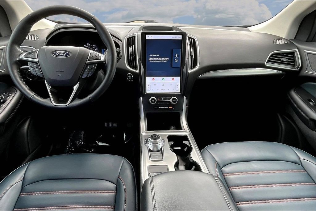 Certified 2024 Ford Edge SEL w/ Sport Appearance Package AWD/4WD image 9