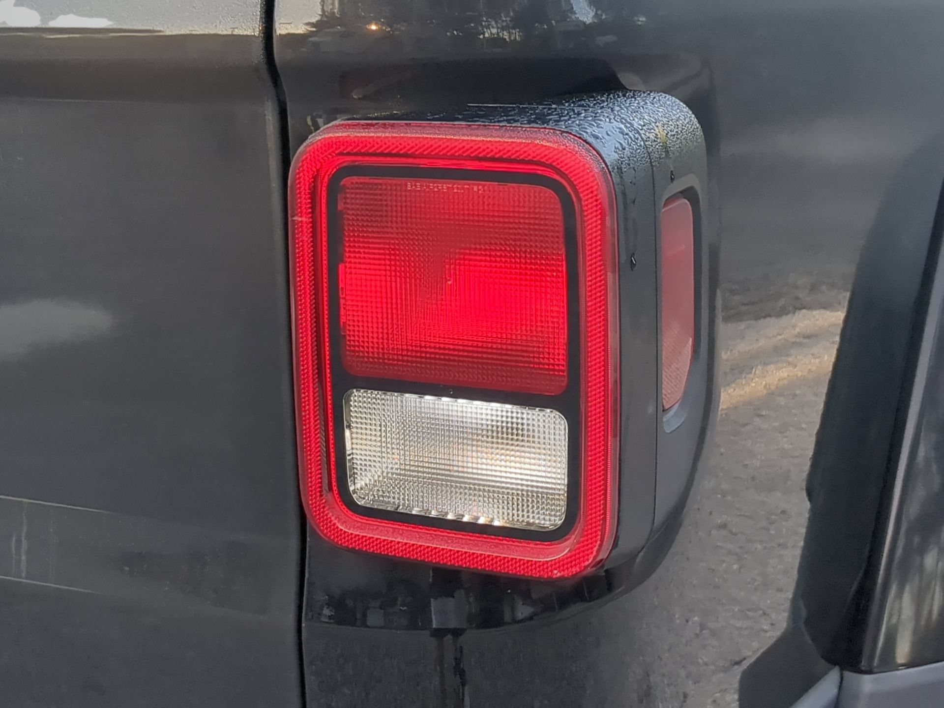 Used 2023 Jeep Gladiator Sport AWD/4WD image 45