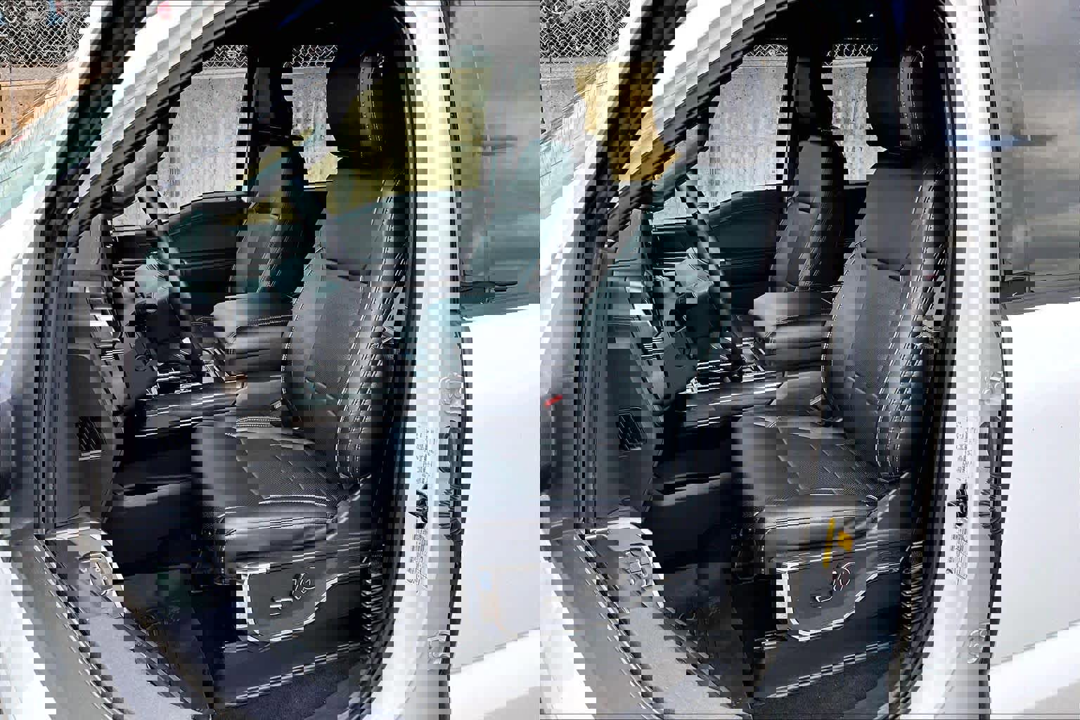 Certified 2022 Ford F150 Lariat w/ Equipment Group 502A High image 11