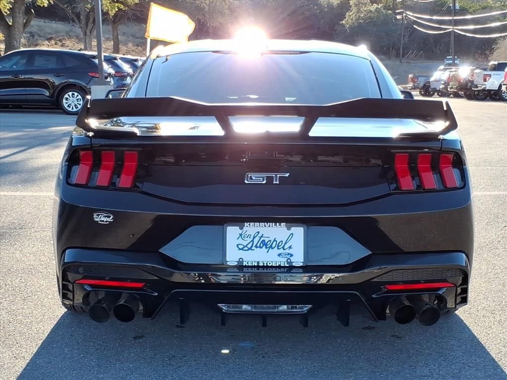 Certified 2025 Ford Mustang GT image 3
