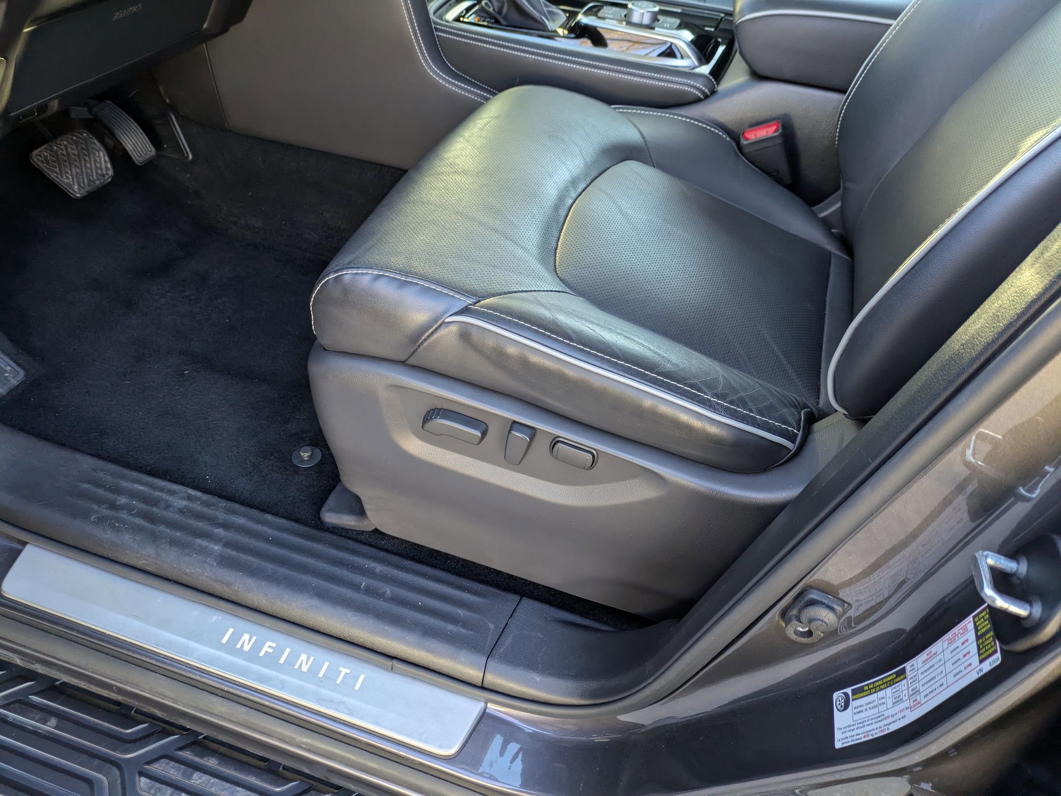 Used 2023 INFINITI QX80 Premium Select w/ Cargo Package image 13