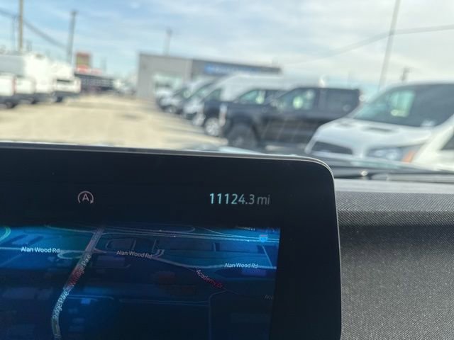 Certified 2025 Ford Expedition Active image 8