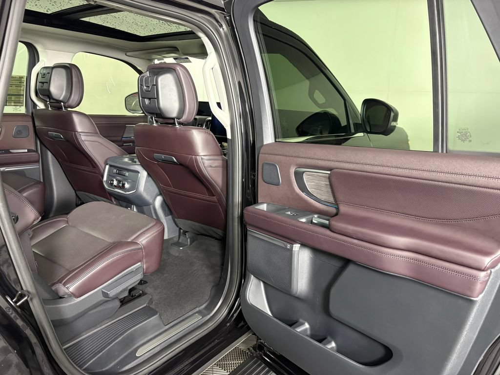 Certified 2026 Ford Expedition Max Platinum w/ Platinum Ultimate Package AWD/4WD image 38