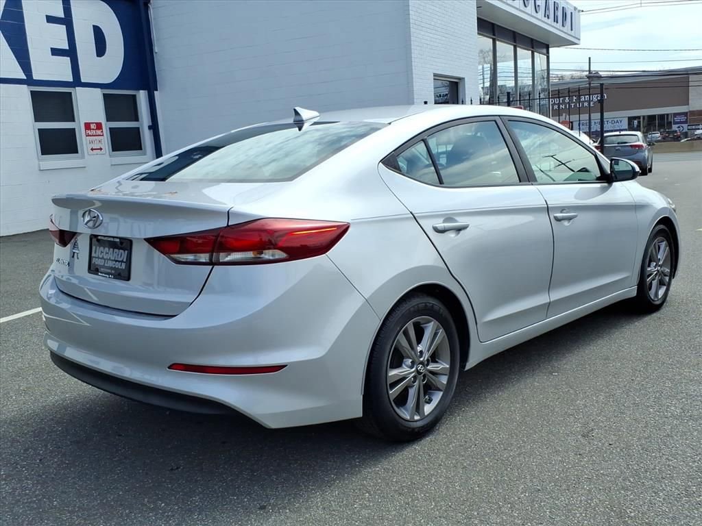 Used 2017 Hyundai Elantra SE FWD image 6