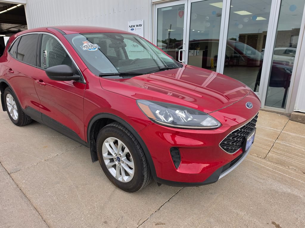 Certified 2022 Ford Escape SE w/ Cold Weather Package AWD/4WD image 6