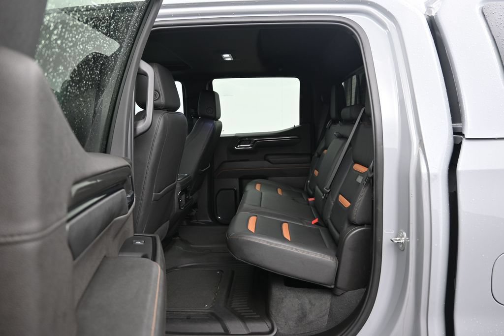 Used 2024 GMC Sierra 1500 AT4 w/ Technology Package AWD/4WD image 15