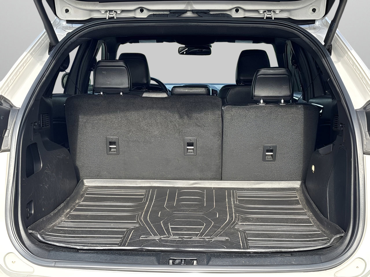 Certified 2023 Ford Edge ST w/ Cargo Accessory Package image 25