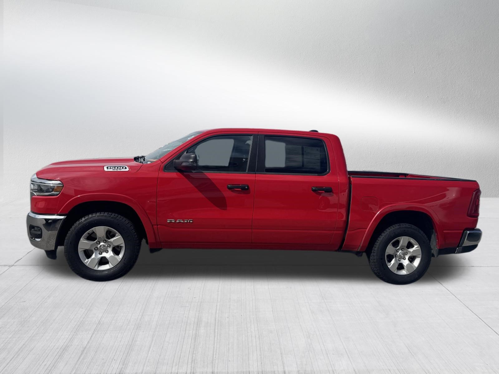 Used 2025 RAM 1500 Big Horn AWD/4WD image 4