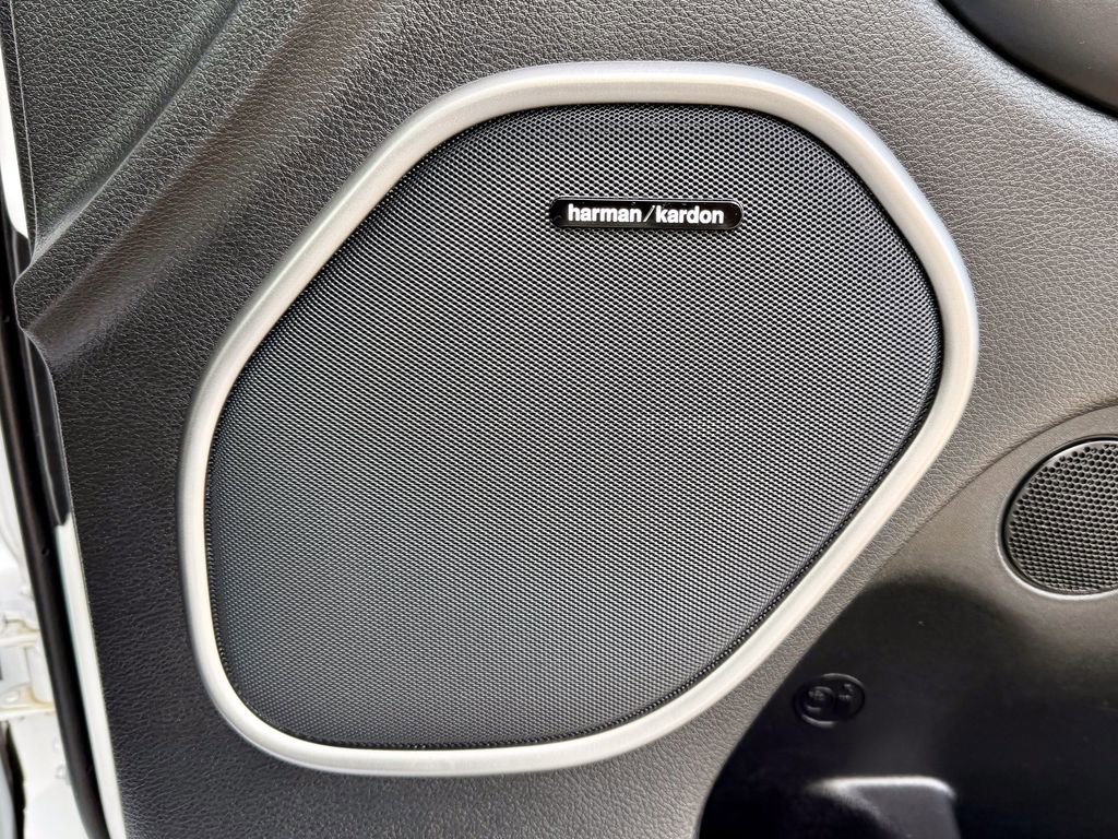 Used 2017 Jeep Grand Cherokee Summit image 21