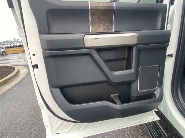 Certified 2022 Ford F350 Lariat w/ Black Appearance Package image 21