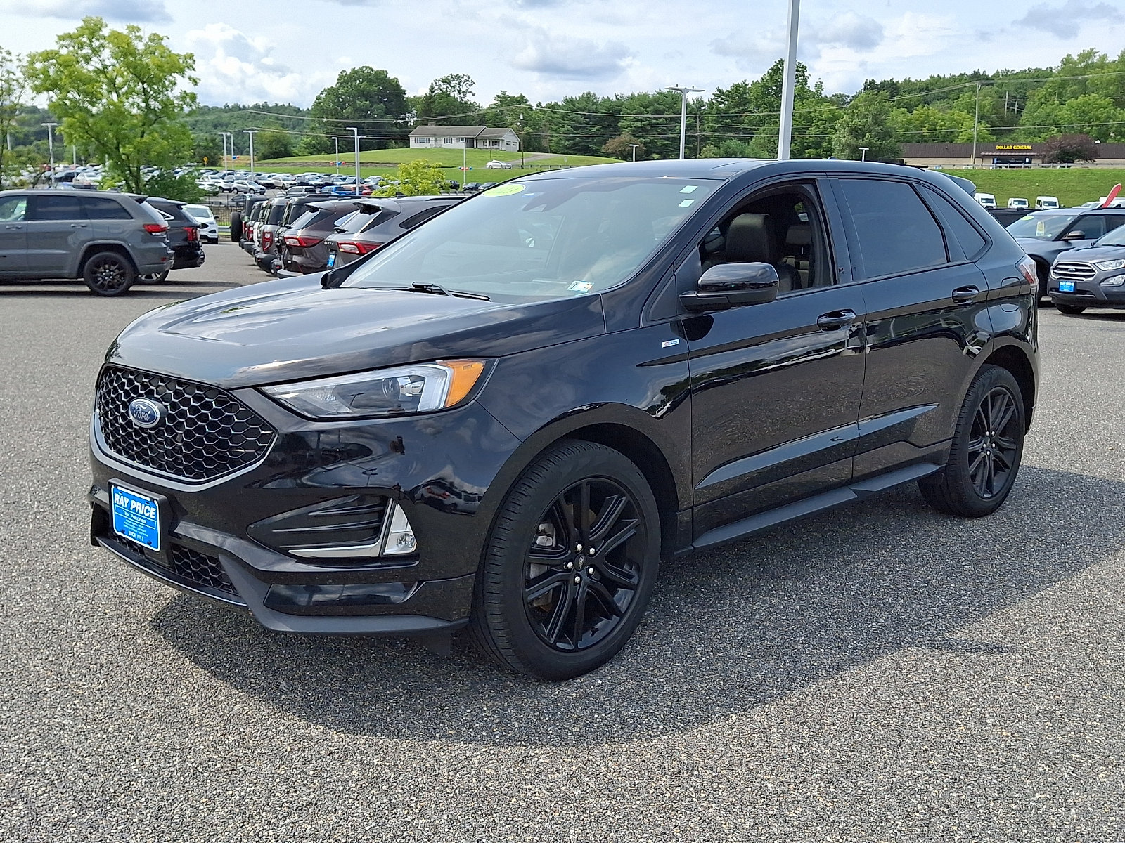 Certified 2023 Ford Edge ST-Line w/ Class II Trailer Tow Package AWD/4WD image 4