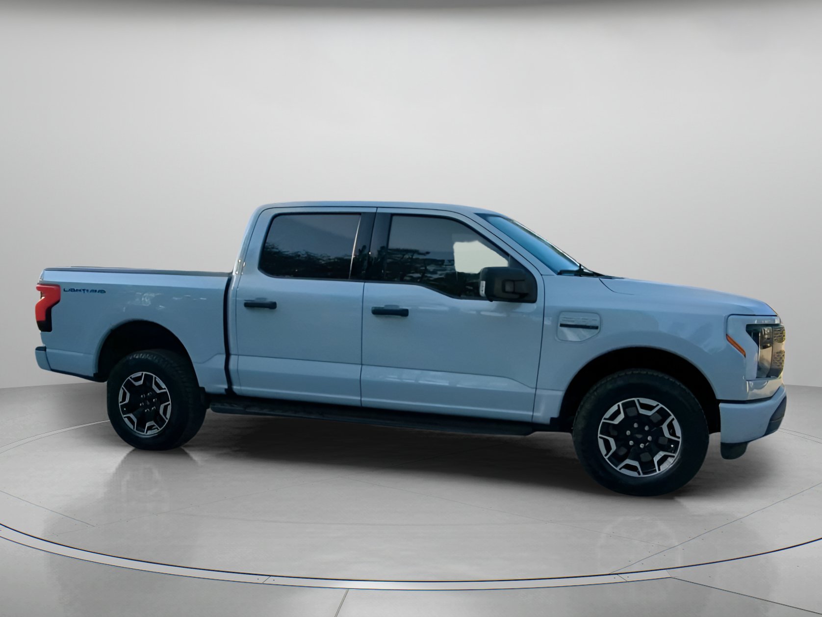 Certified 2023 Ford F150 Lightning XLT AWD/4WD image 34