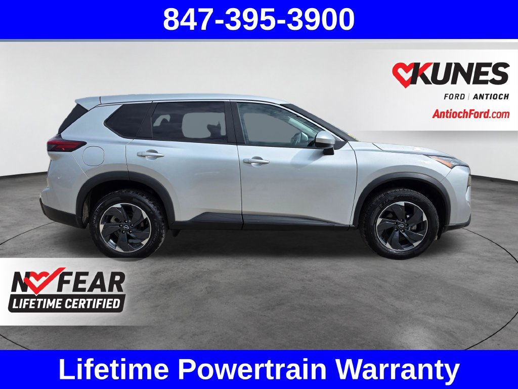 Used 2025 Nissan Rogue SV AWD/4WD image 10