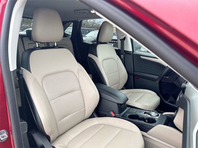 Certified 2022 Ford Escape SEL image 32