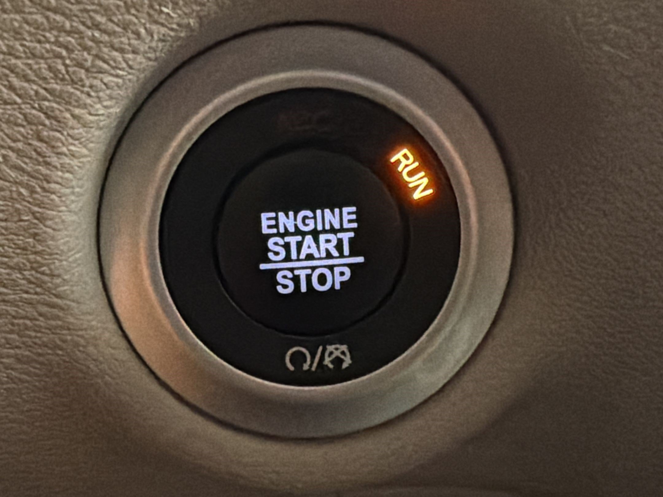 Used 2023 Chrysler Pacifica Touring-L FWD image 16