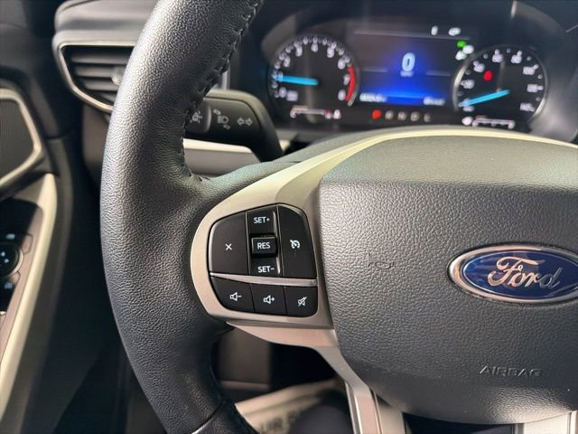 Certified 2022 Ford Explorer XLT w/ Equipment Group 202A image 31