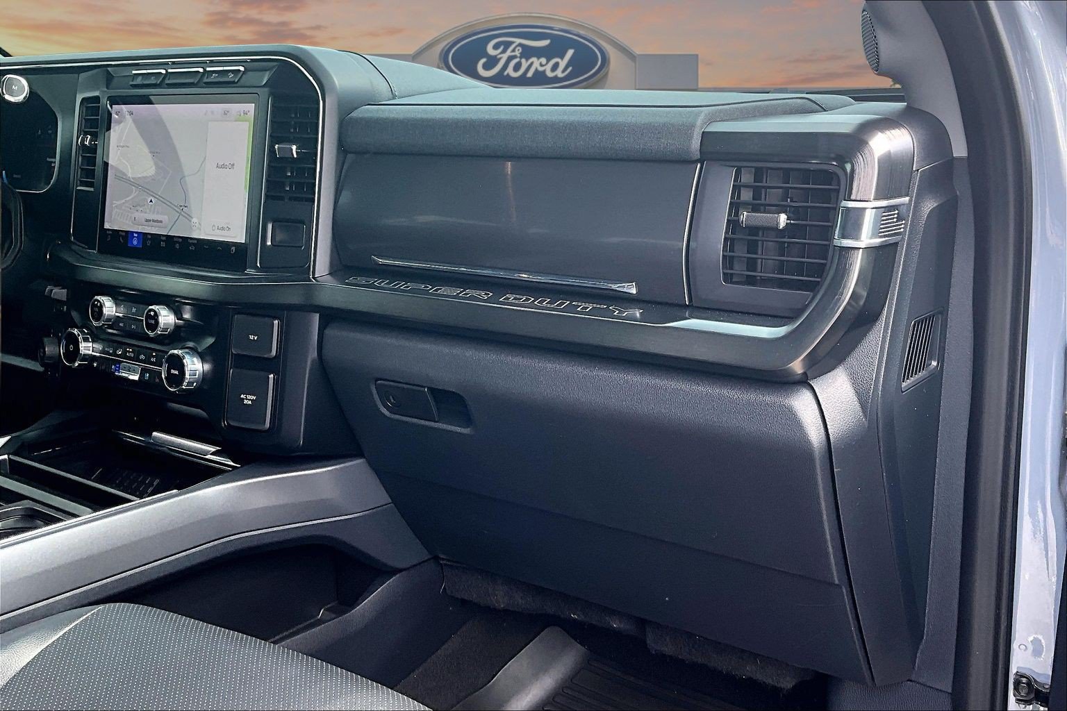 Certified 2024 Ford F250 Lariat w/ Chrome Package AWD/4WD image 17