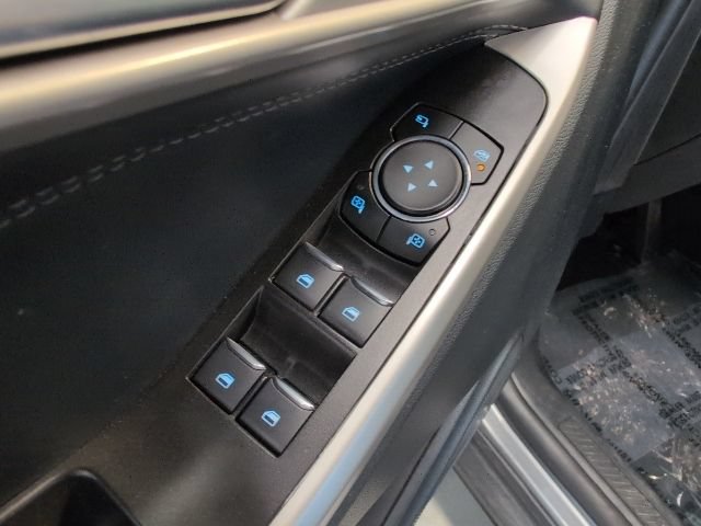 Certified 2023 Ford Explorer XLT w/ Equipment Group 202A AWD/4WD image 15