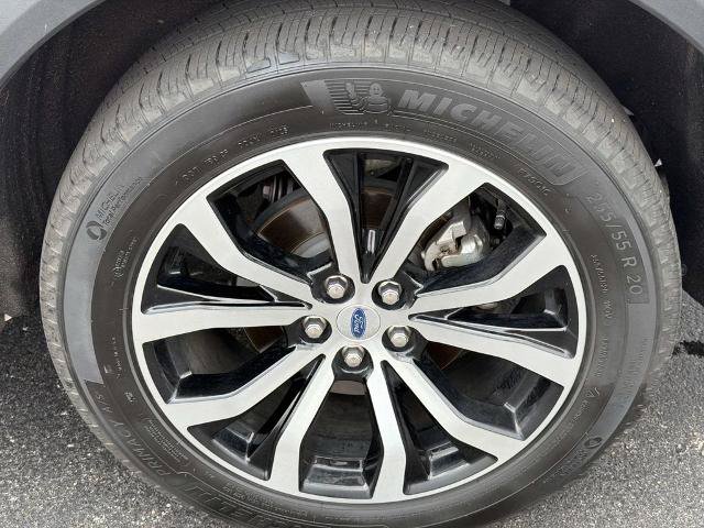 Certified 2025 Ford Explorer ST-Line AWD/4WD image 12