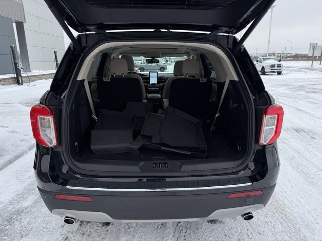 Certified 2023 Ford Explorer Limited w/ Limited Technology Package image 40
