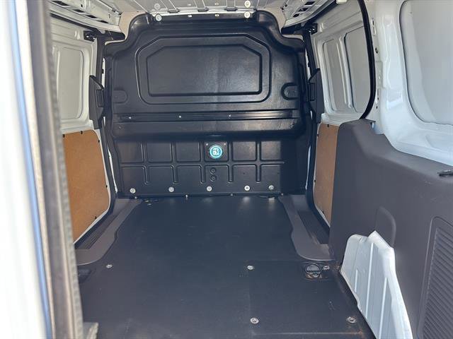 Certified 2023 Ford Transit Connect XLT image 17