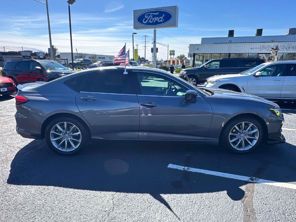 Used 2023 Acura TLX FWD image 4