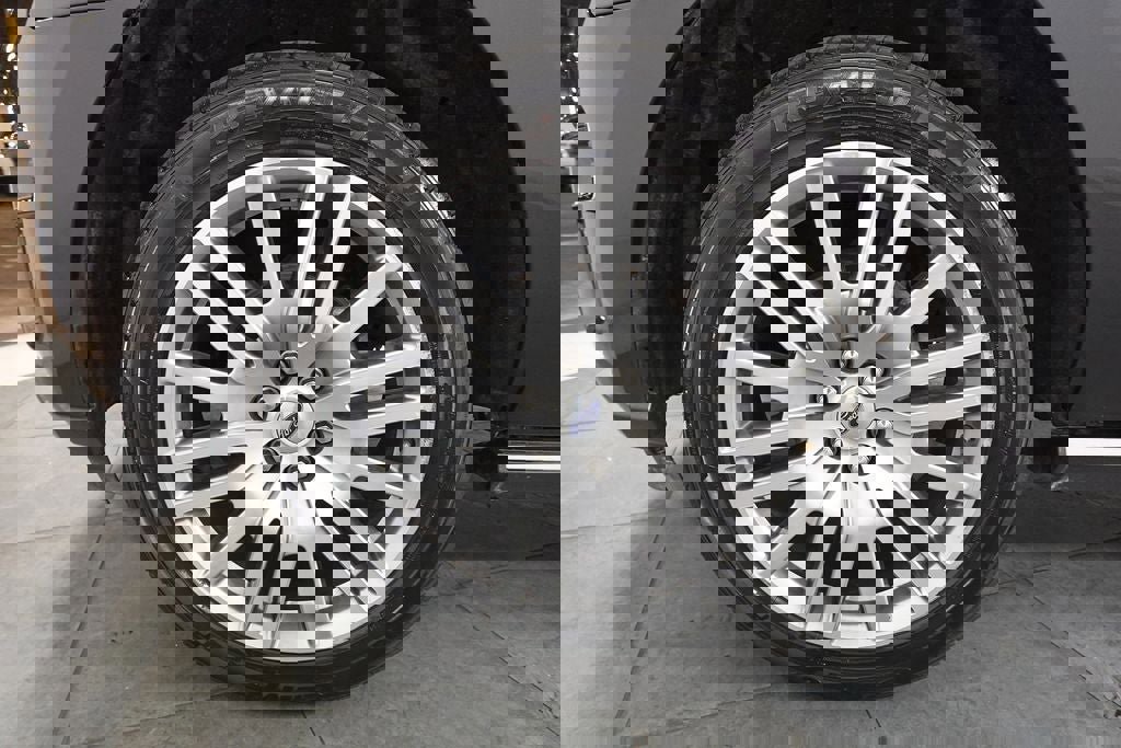 Certified 2023 Ford Expedition Max Limited image 38