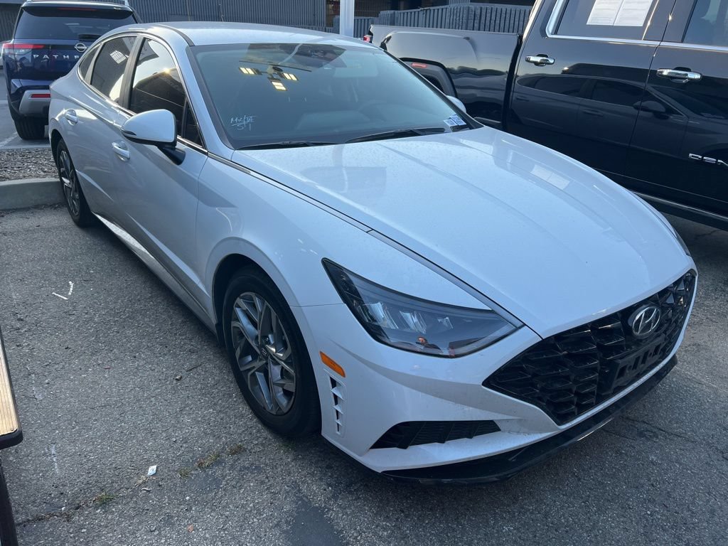 Used 2021 Hyundai Sonata SEL FWD image 2