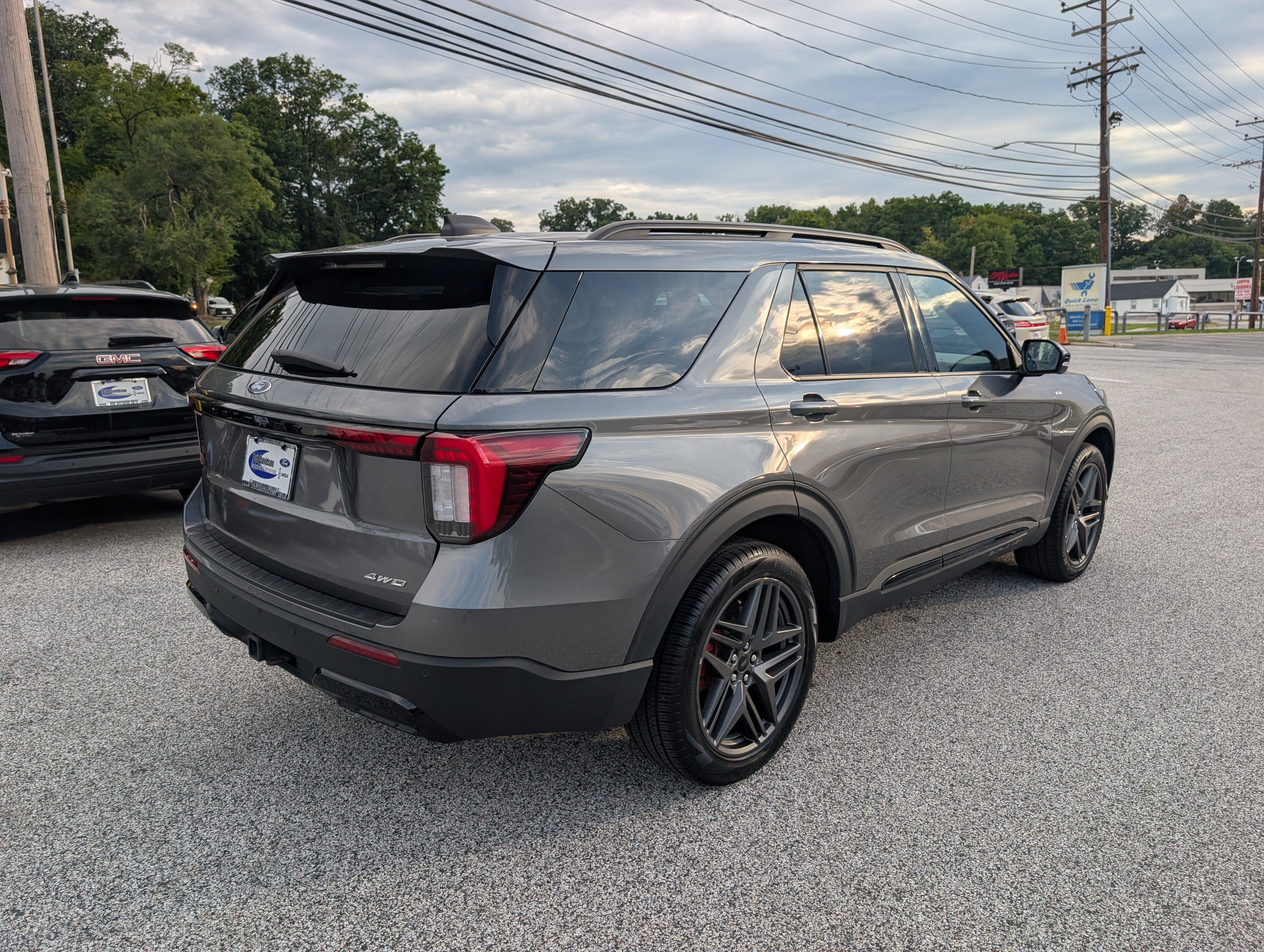 Certified 2025 Ford Explorer ST-Line w/ ST-Line Street Pack AWD/4WD image 7