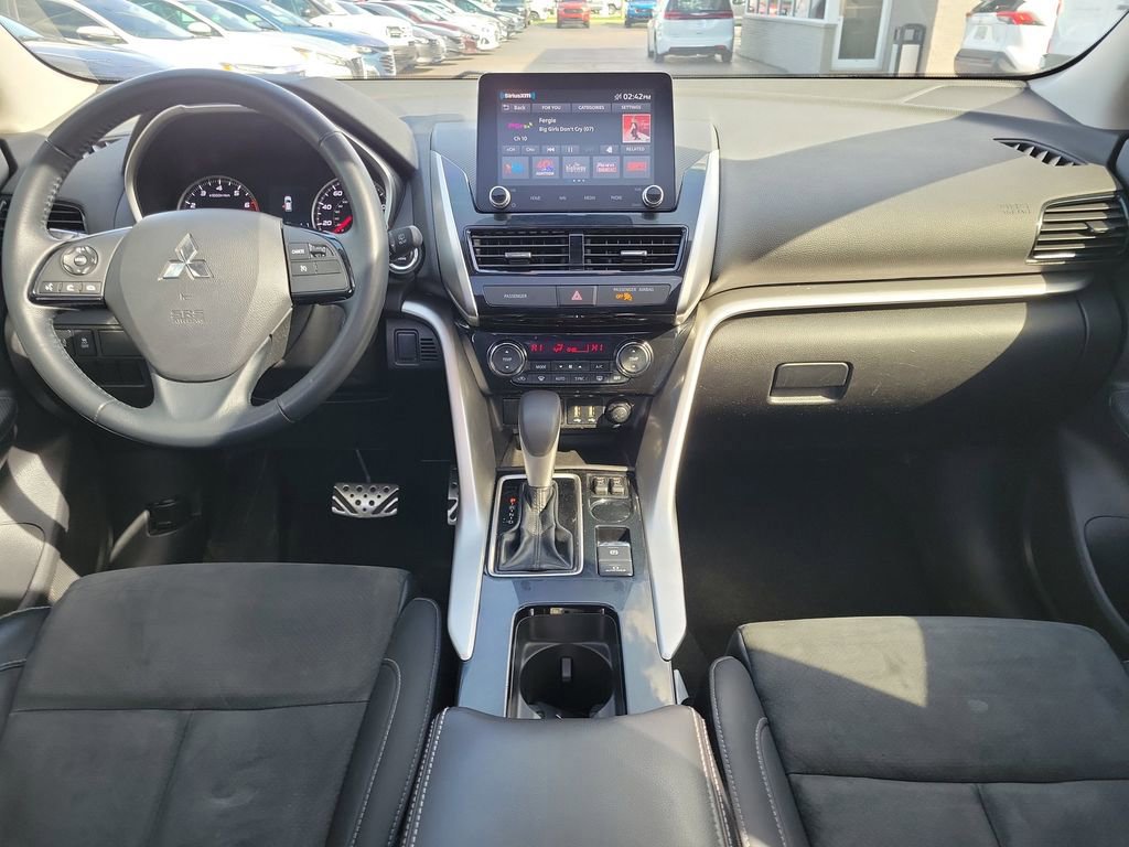 Used 2022 Mitsubishi Eclipse Cross SE image 11