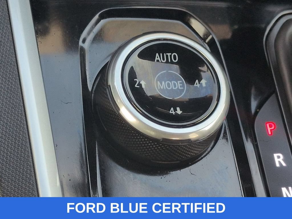 Used 2023 Chevrolet Colorado Trail Boss w/ Technology Package AWD/4WD image 21