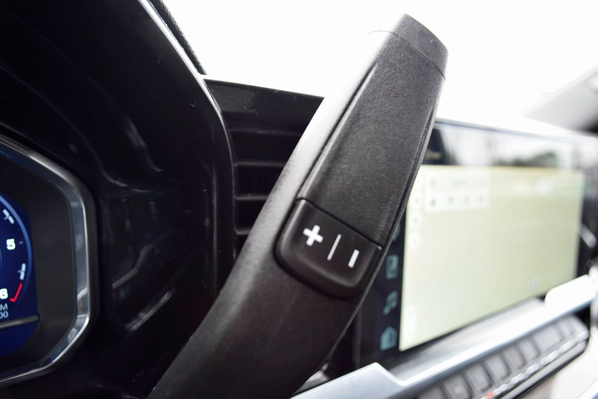 Used 2023 Chevrolet Silverado 1500 LT Trail Boss w/ Protection Package image 15