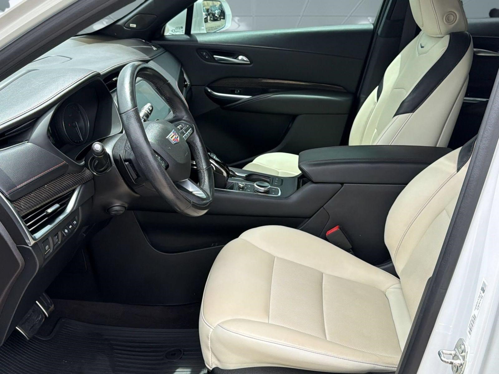 Used 2021 Cadillac XT4 Sport FWD image 5