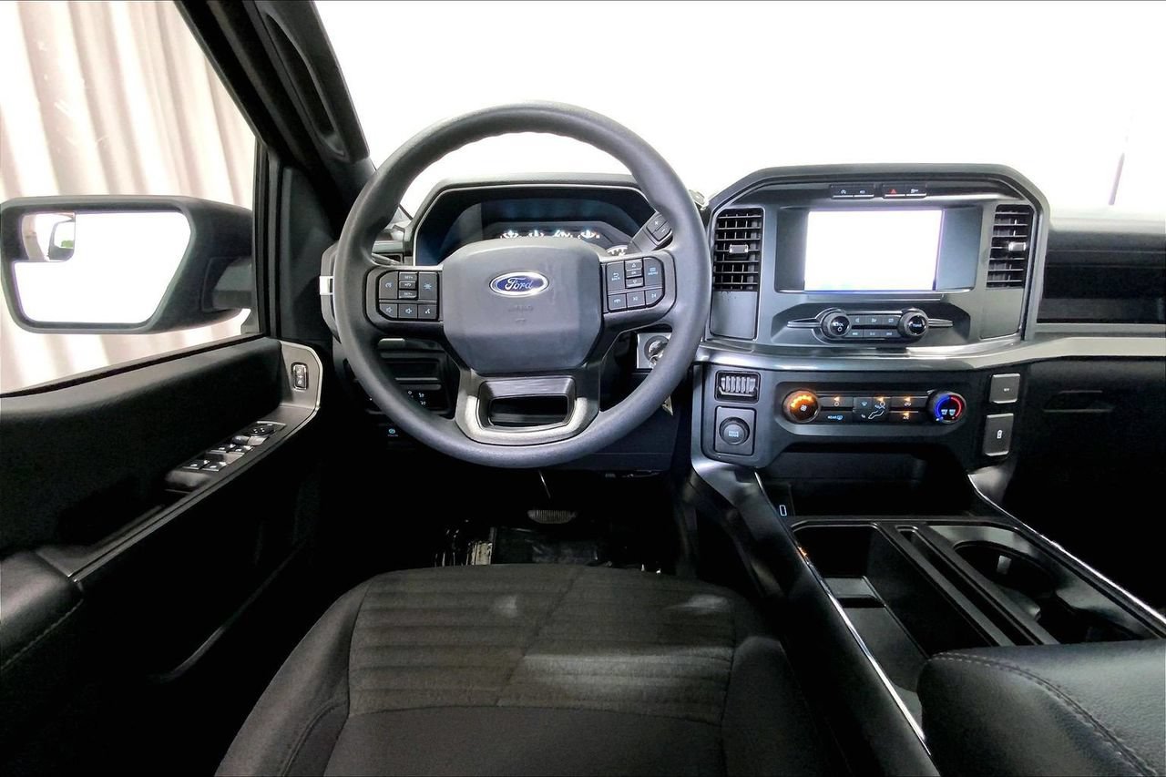 Certified 2022 Ford F150 XL w/ STX Appearance Package RWD image 4