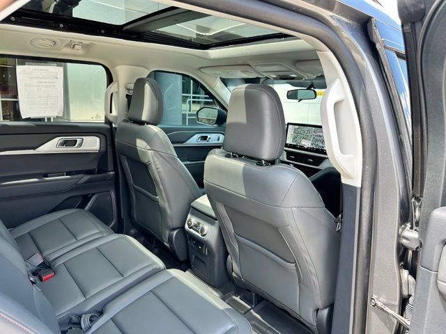 Certified 2025 Ford Explorer Active w/ Active Comfort Package AWD/4WD image 53
